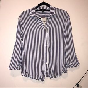 SALE!! NWT Button Up